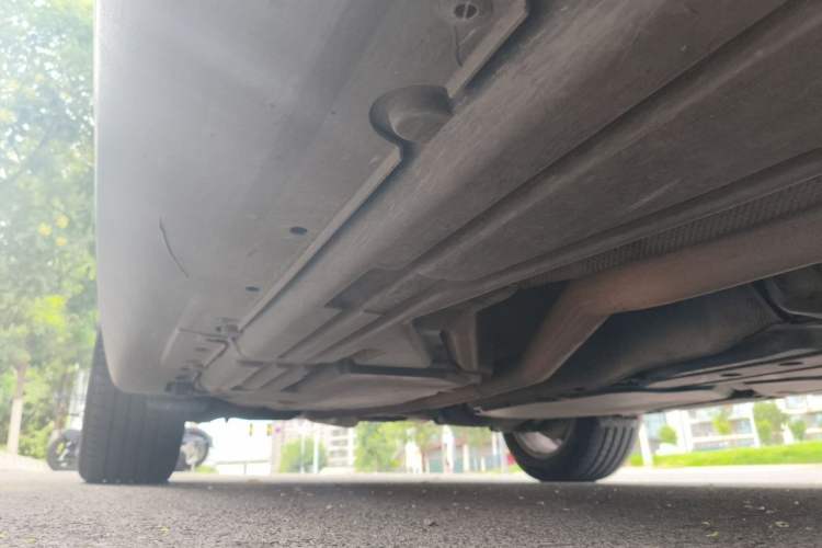 Used BMW X6  Chassis Front Right