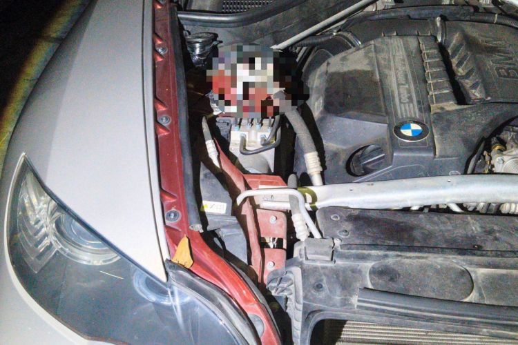 Used BMW X6 2011 xDrive35i Engine Bay Right