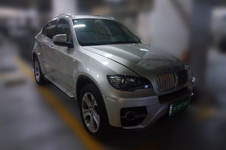 Used BMW X6 2011 xDrive35i Front Right 45 Deg