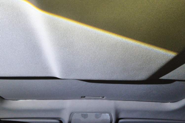 Used BMW X6 2011 xDrive35i Headliner