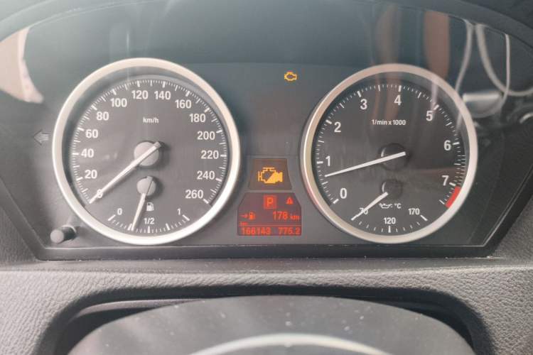 Used BMW X6  Instrument Cluster