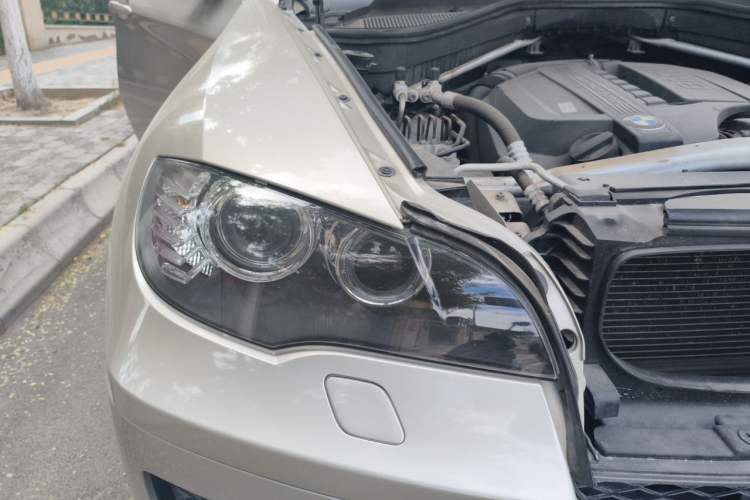 Used BMW X6  Right Front Headlight