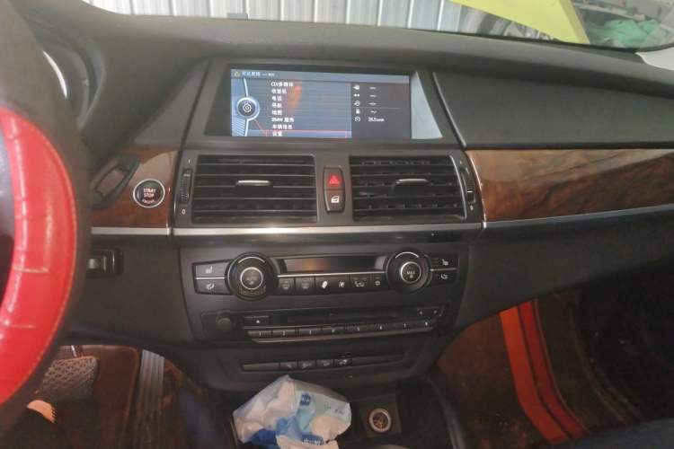 Used BMW X6 2011 xDrive35i Audio And AC Panel