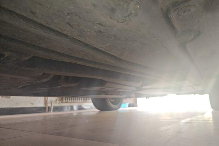 Used BMW X6  Chassis Front Left