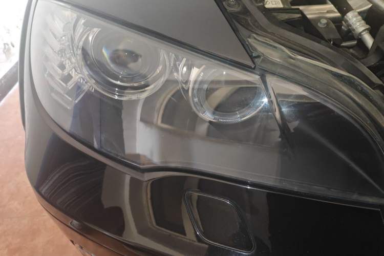 Used BMW X6  Right Front Headlight