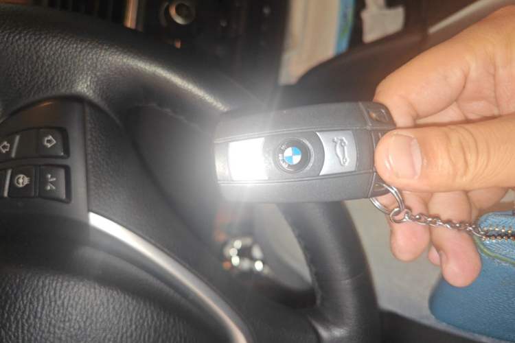 Used BMW X6  Vehicle Key