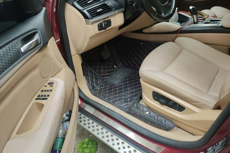 Used BMW X6 2011 xDrive35i Driver Seat