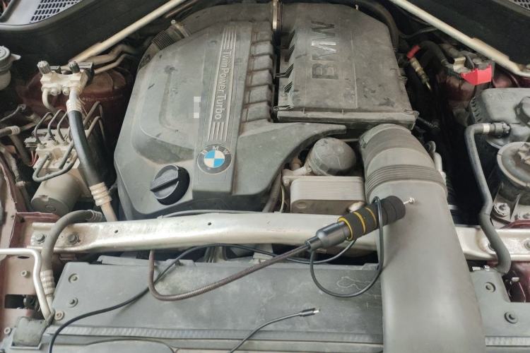 Used BMW X6 2011 xDrive35i Engine Bay