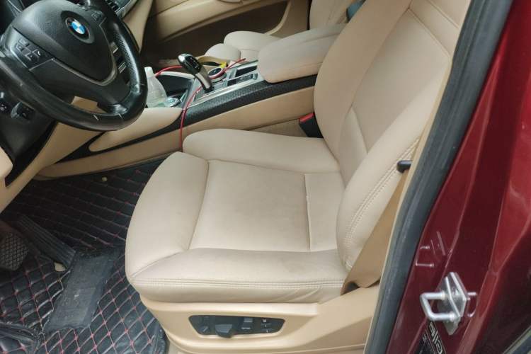 Used BMW X6 2011 xDrive35i Left Front Seat