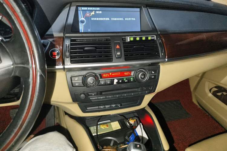 Used BMW X6 2011 xDrive35i Audio And AC Panel