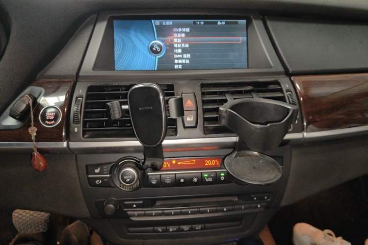 Used BMW X6 2011 xDrive35i Audio And AC Panel