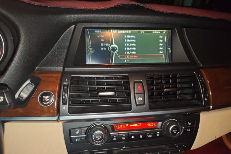 Used BMW X6 2011 xDrive35i Audio And AC Panel