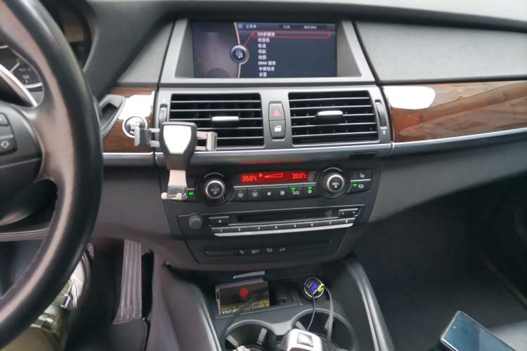 Used BMW X6 2011 xDrive35i Audio And AC Panel