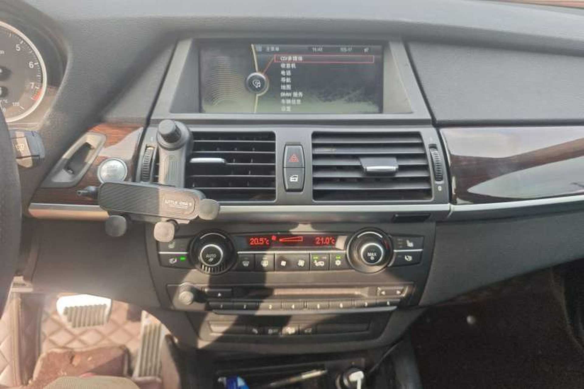 Used BMW X6 2011 xDrive35i Audio And AC Panel