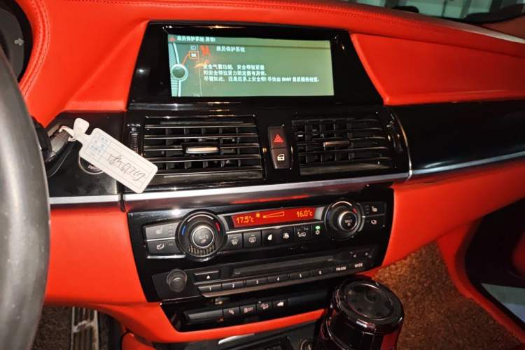 Used BMW X6 2011 xDrive35i Audio And AC Panel