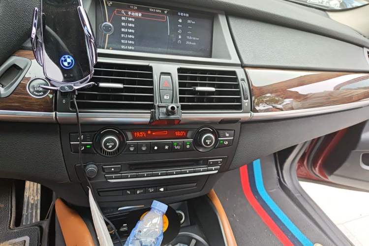 Used BMW X6 2011 xDrive35i Audio And AC Panel