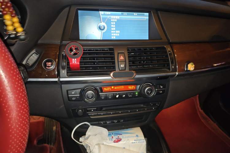 Used BMW X6 2011 xDrive35i Audio And AC Panel