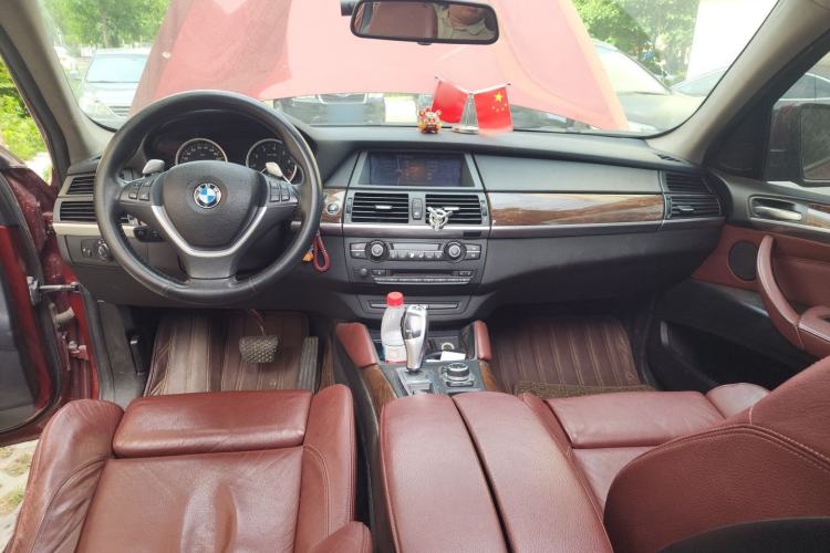 Used BMW X6 2011 xDrive35i Center Console
