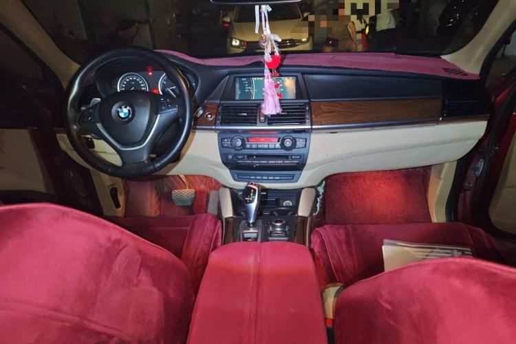 Used BMW X6 2011 xDrive35i Center Console