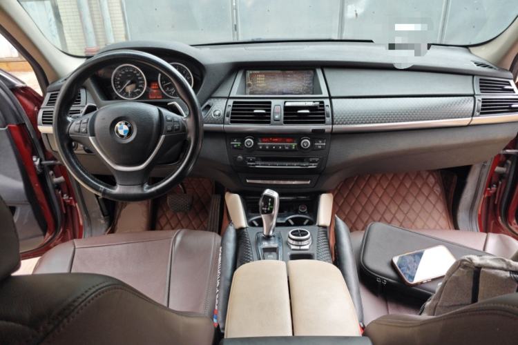 Used BMW X6 2011 xDrive35i Center Console