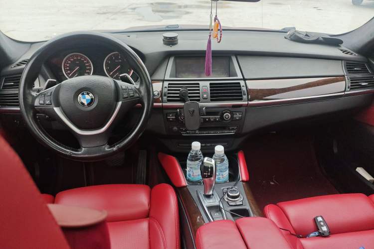 Used BMW X6 2011 xDrive35i Center Console