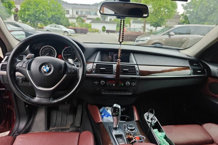 Used BMW X6 2011 xDrive35i Center Console
