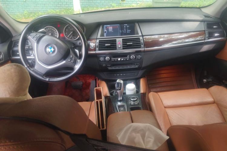 Used BMW X6 2011 xDrive35i Center Console