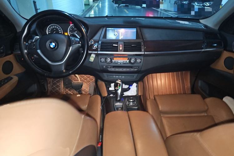 Used BMW X6 2011 xDrive35i Center Console