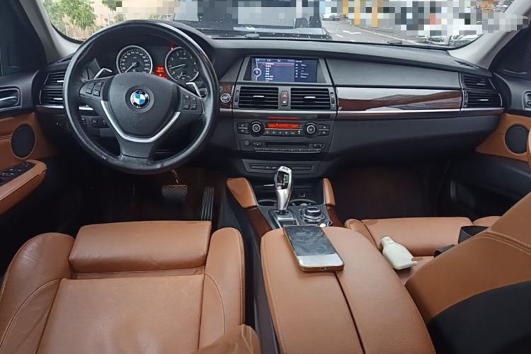 Used BMW X6 2011 xDrive35i Center Console