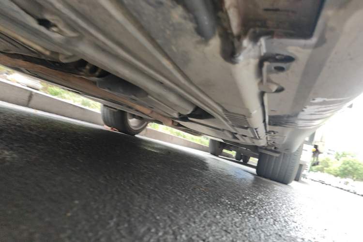 Used BMW X6 2011 xDrive35i Chassis Front Left