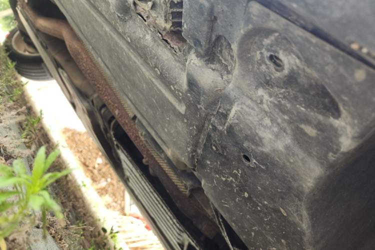 Used BMW X6 2011 xDrive35i Chassis Front Right