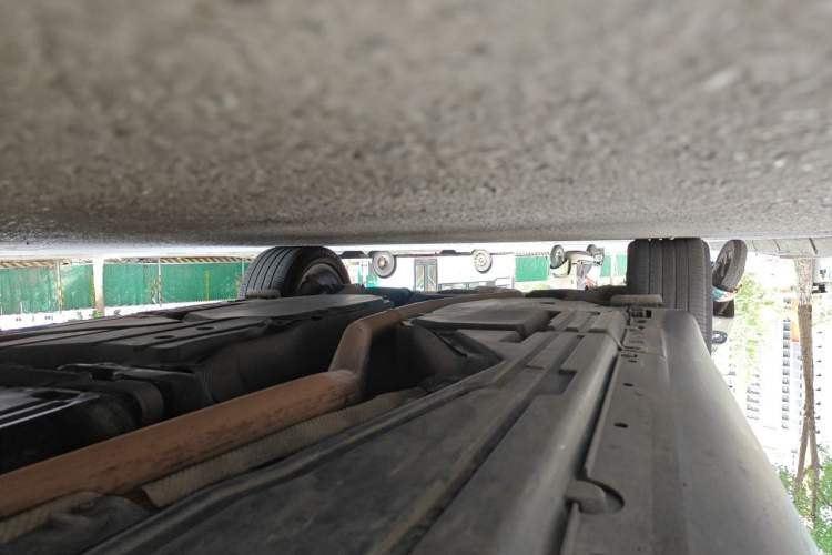 Used BMW X6 2011 xDrive35i Chassis Front Right