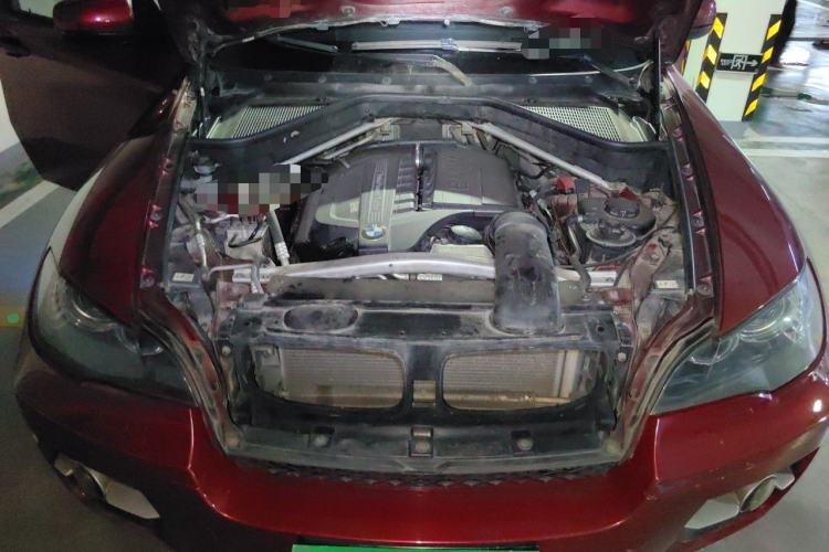 Used BMW X6 2011 xDrive35i Engine Bay