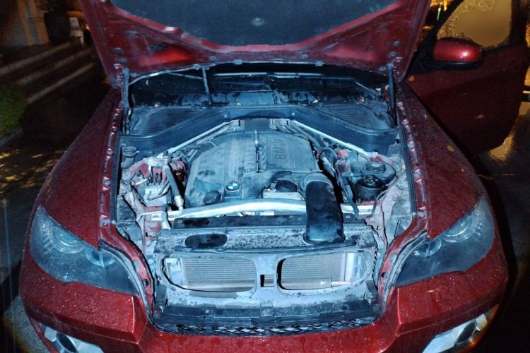 Used BMW X6 2011 xDrive35i Engine Bay