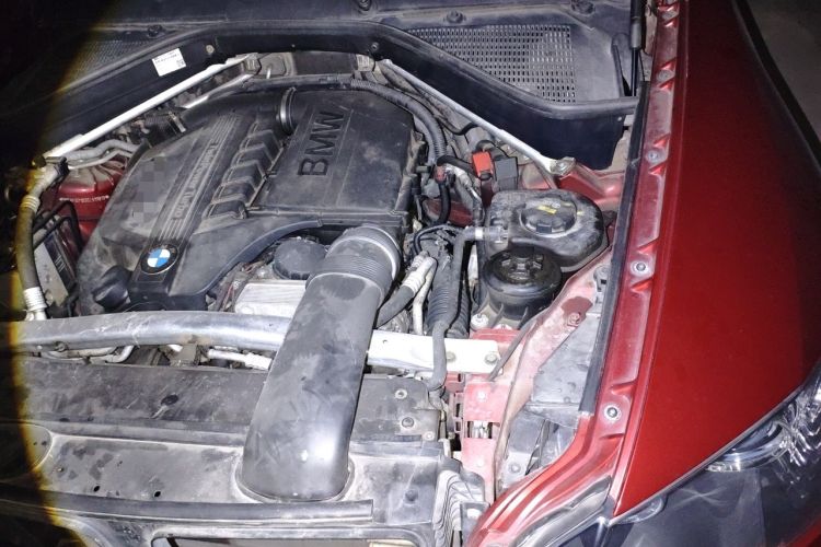 Used BMW X6 2011 xDrive35i Engine Bay Left