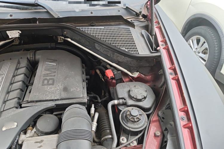 Used BMW X6 2011 xDrive35i Engine Bay Left