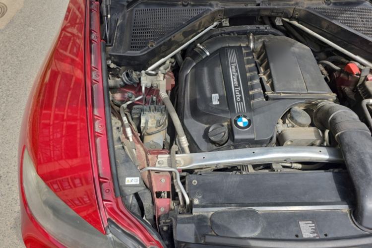 Used BMW X6 2011 xDrive35i Engine Bay Right