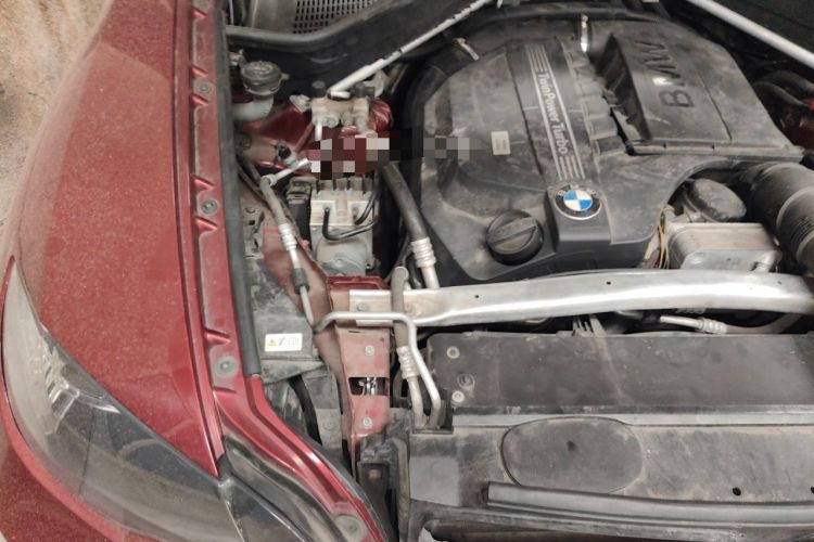 Used BMW X6 2011 xDrive35i Engine Bay Right