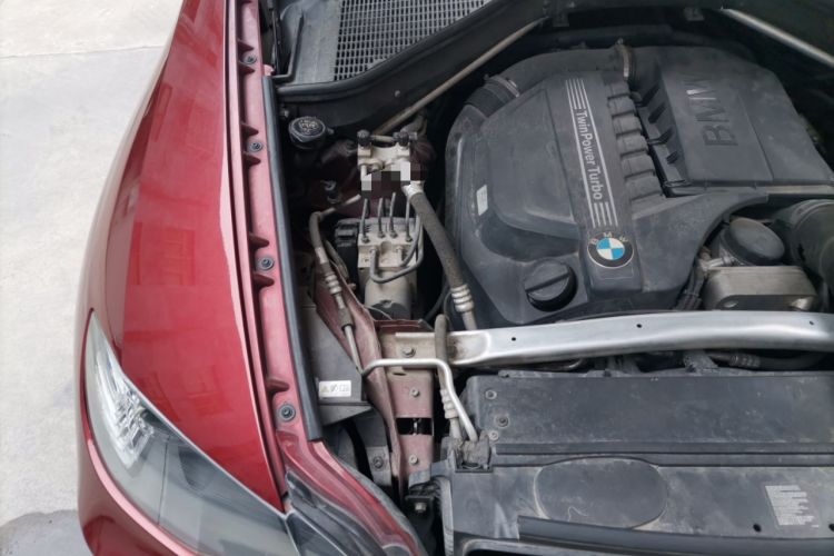 Used BMW X6 2011 xDrive35i Engine Bay Right