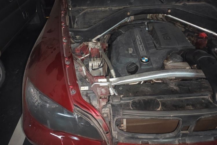 Used BMW X6 2011 xDrive35i Engine Bay Right