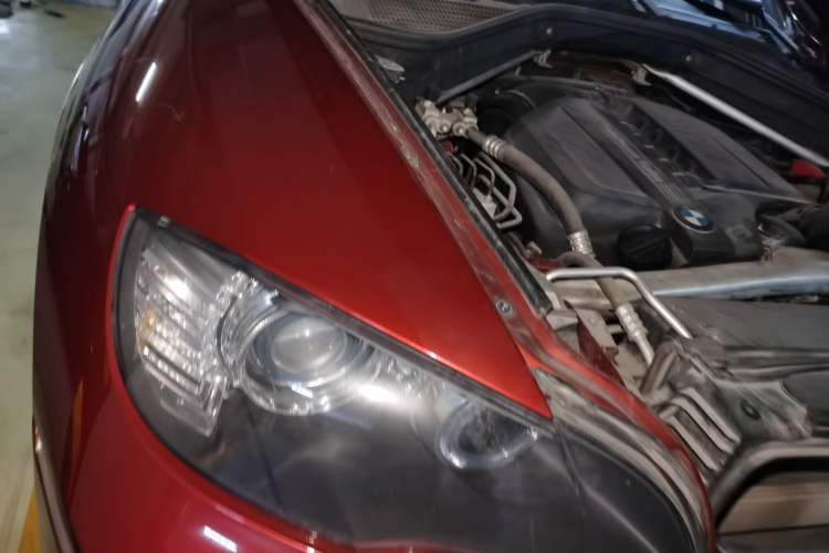 Used BMW X6 2011 xDrive35i Engine Bay Right