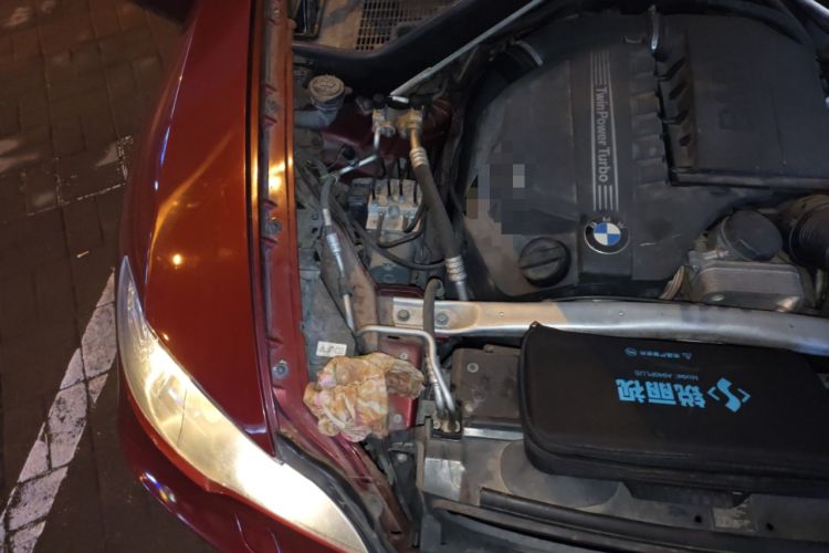 Used BMW X6 2011 xDrive35i Engine Bay Right