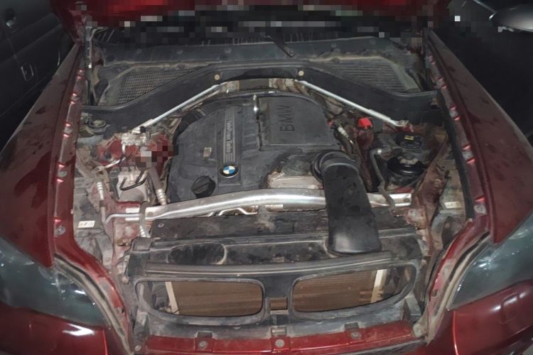 Used BMW X6 2011 xDrive35i Engine Bay