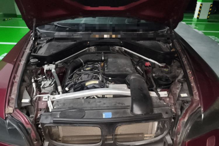 Used BMW X6 2011 xDrive35i Engine Bay