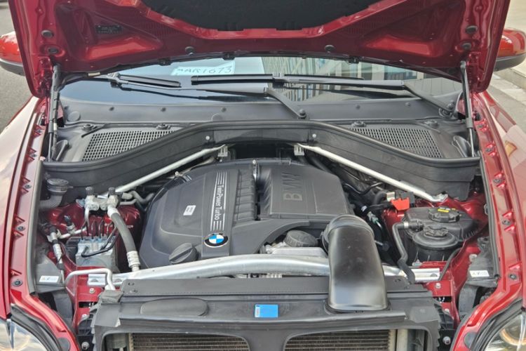 Used BMW X6 2011 xDrive35i Exterior 4