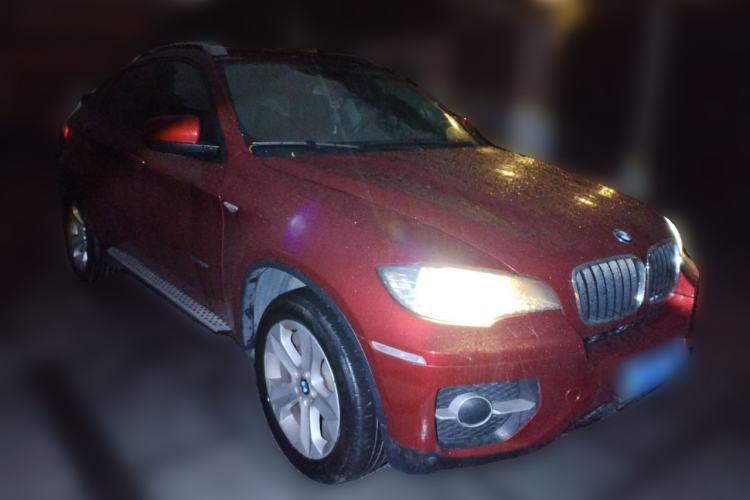 Used BMW X6 2011 xDrive35i Front Right 45 Deg