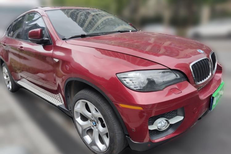 Used BMW X6 2011 xDrive35i Front Right 45 Deg