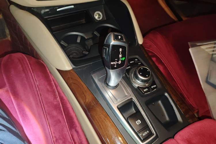 Used BMW X6 2011 xDrive35i Gear Lever