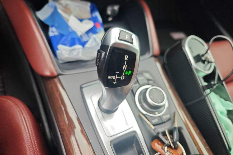 Used BMW X6 2011 xDrive35i Gear Lever