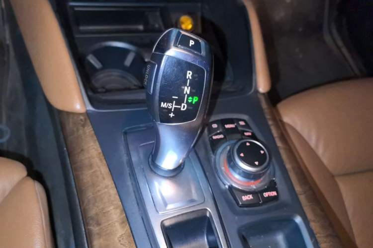 Used BMW X6 2011 xDrive35i Gear Lever